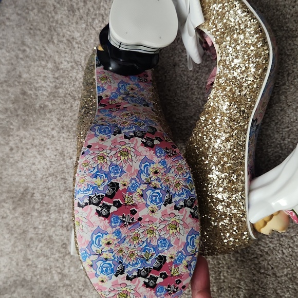 Vintage Mr. And Mrs. Heels with White Bow - Picture 5 of 9